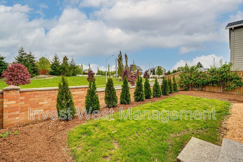 Three Bedroom in Taverner Ridge! property image