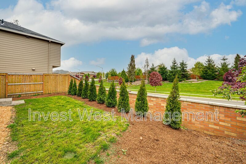 Three Bedroom in Taverner Ridge! property image