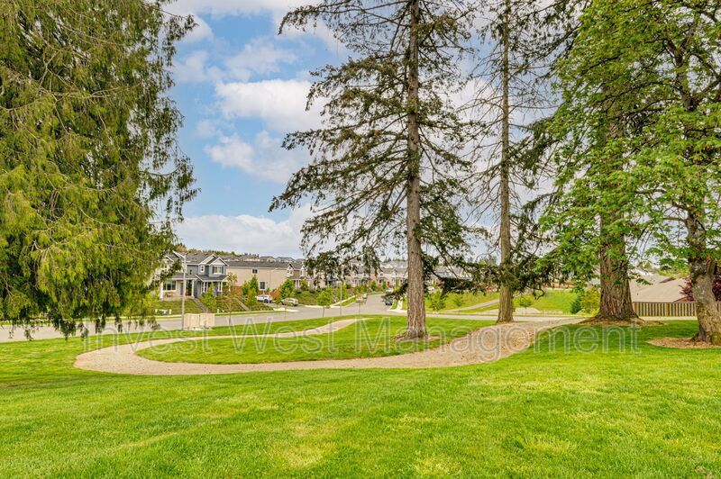 Three Bedroom in Taverner Ridge! property image