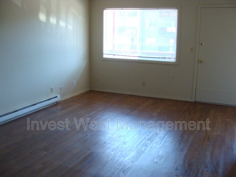 Great 2 Bedroom, walking distance to Clark College, minutes from 1-5 property image
