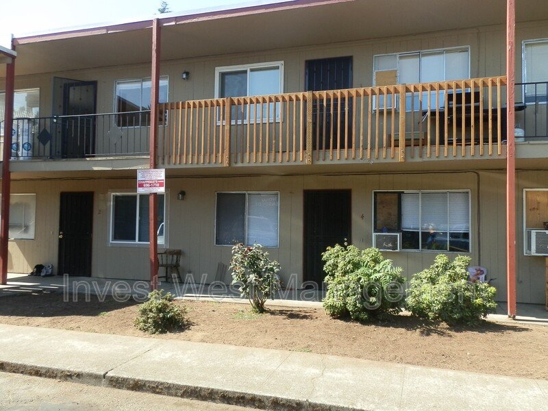 Charming Two Bedroom Lower Level Apartment property image