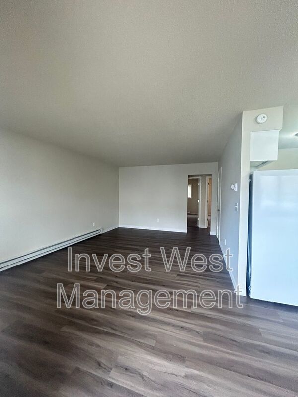 Charming Two Bedroom Lower Level Apartment property image