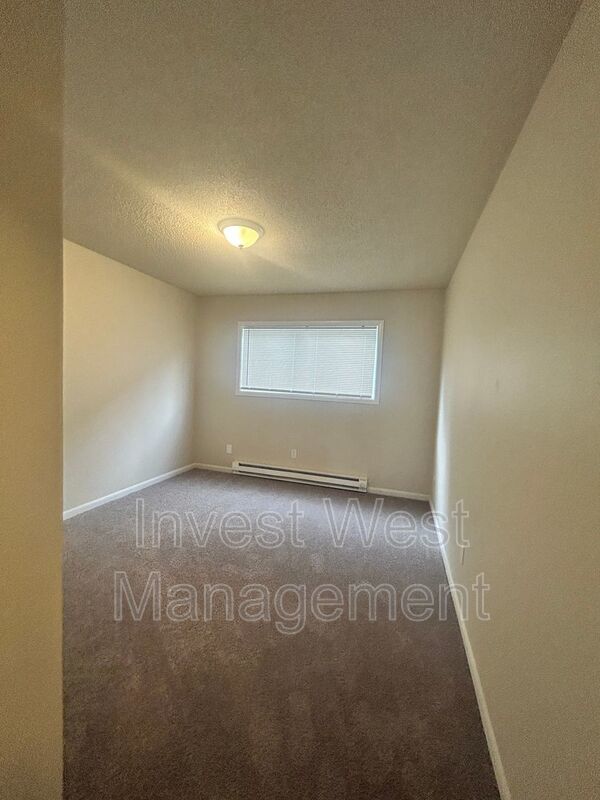 Charming Two Bedroom Lower Level Apartment property image