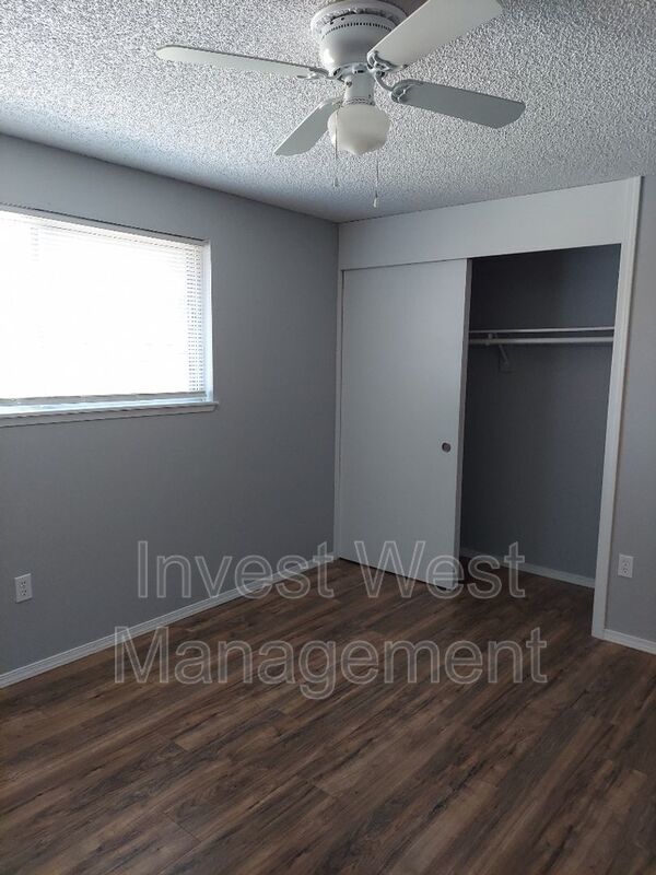 Charming Two Bedroom  Close to Downtown Vancouver !! property image