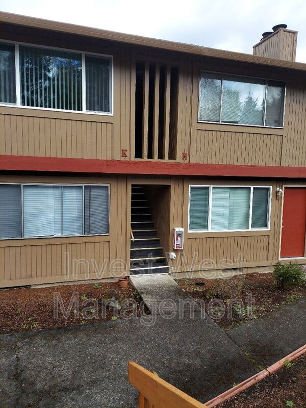 Charming Two Bedroom Lower Level Flat Close to Downtown Vancouver property image