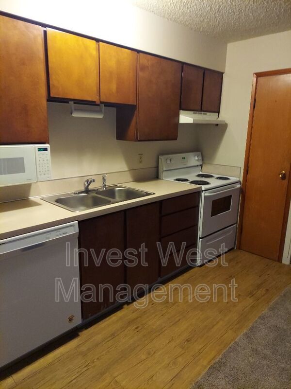 Cute Studio Just A Minute Walk From Clark College property image