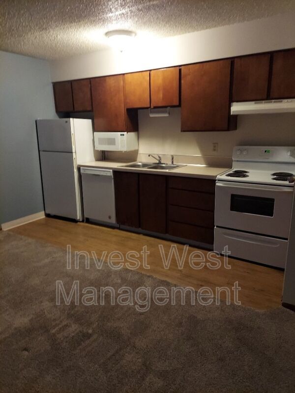 Cute Studio Just A Minute Walk From Clark College property image