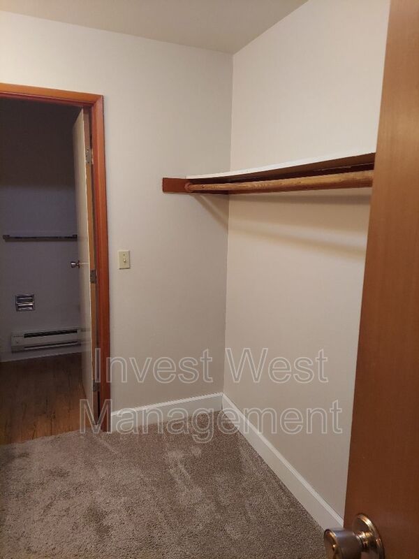 Cute Studio Just A Minute Walk From Clark College property image