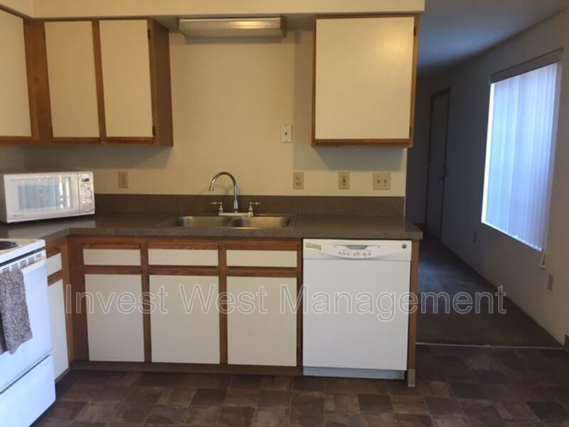 Amazing Valley River Location! Call Today! property image