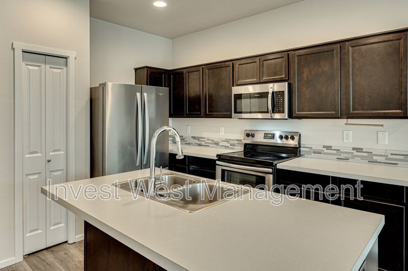 Three Bedroom in Taverner Ridge! property image
