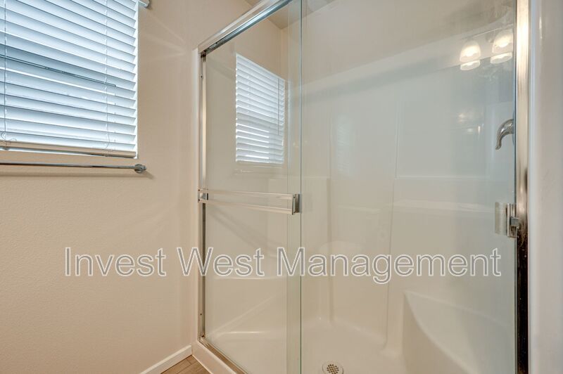 Three Bedroom in Taverner Ridge! property image